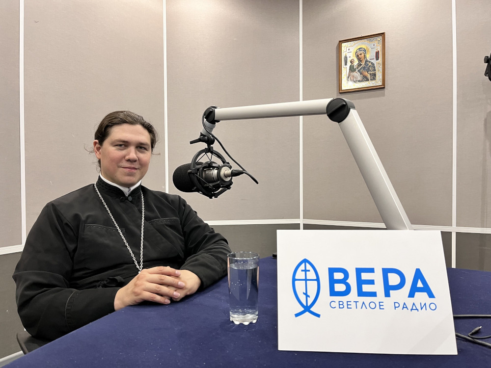 Роман Гизитдинов в студии Радио ВЕРА