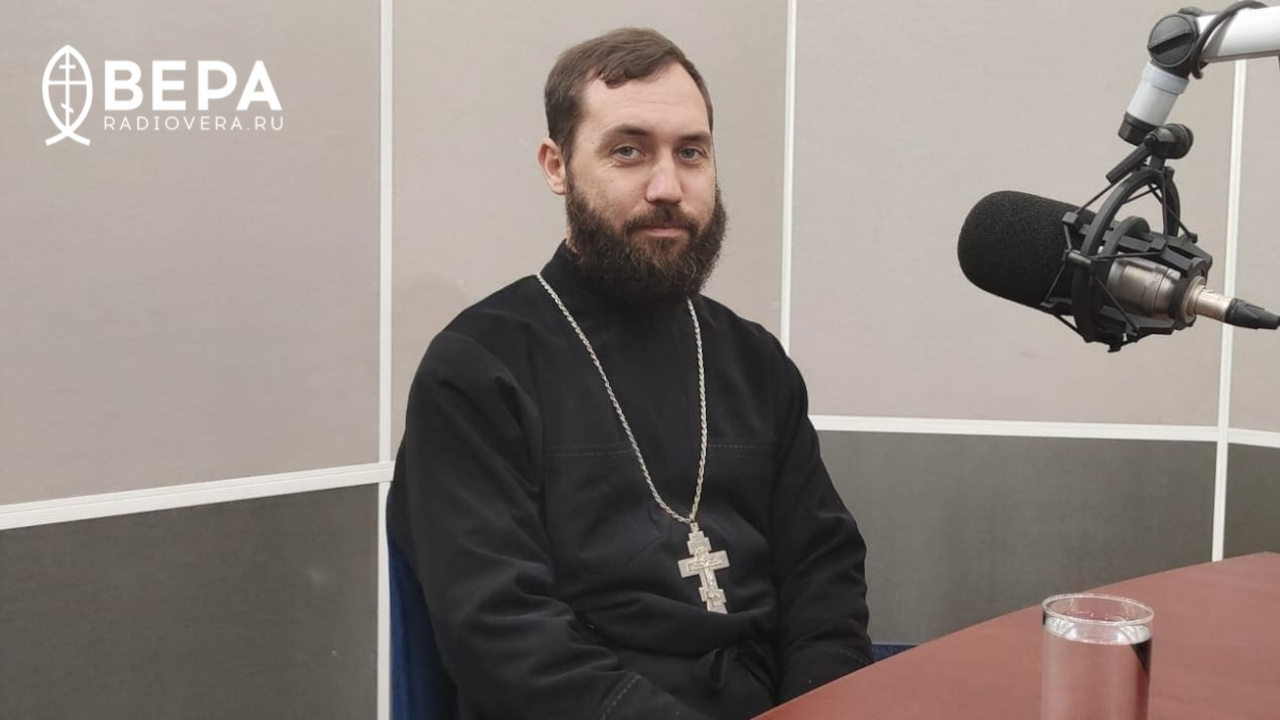 о. Николай Эстэрхейзен в студии Радио ВЕРА