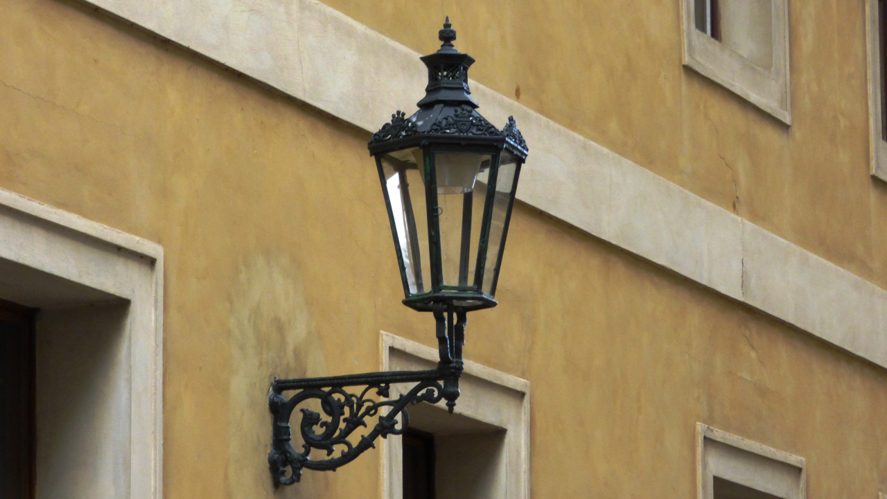 Уличный фонарь