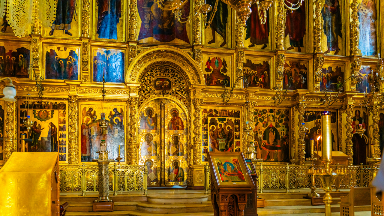 Изысканный иконостас