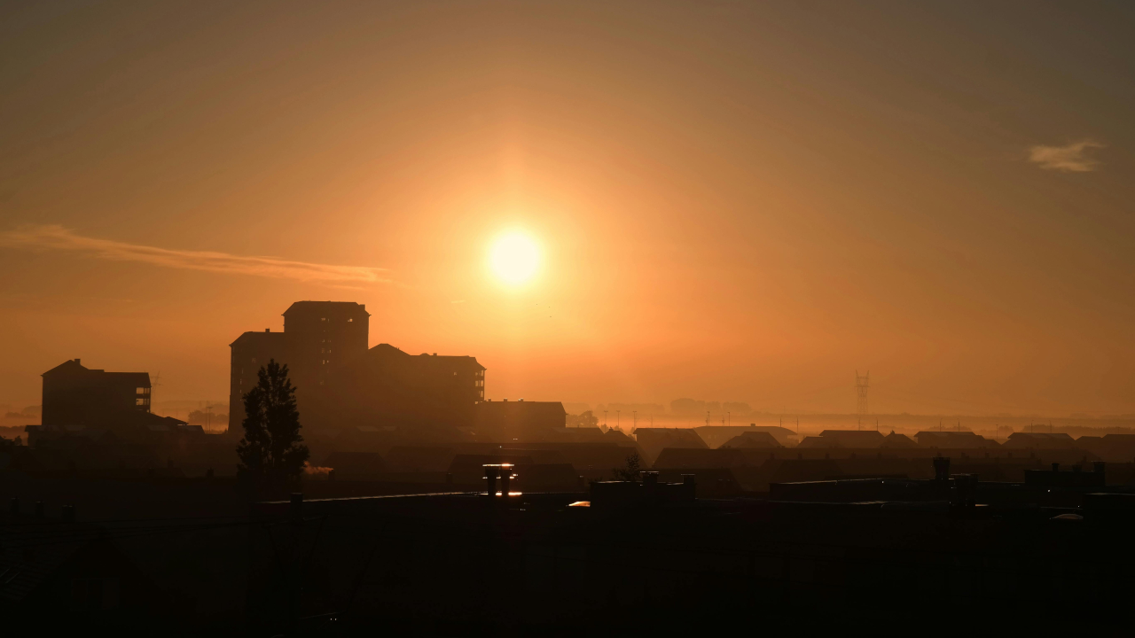 Рассвет над городом