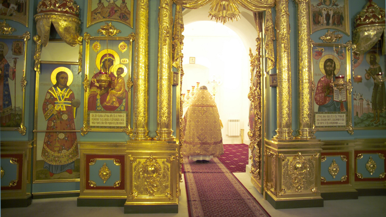 Алтарь храма